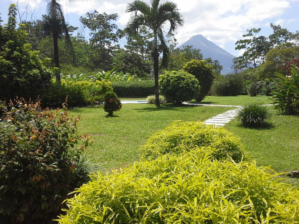 Hotel Tangara Arenal B&B La Fortuna Exterior photo