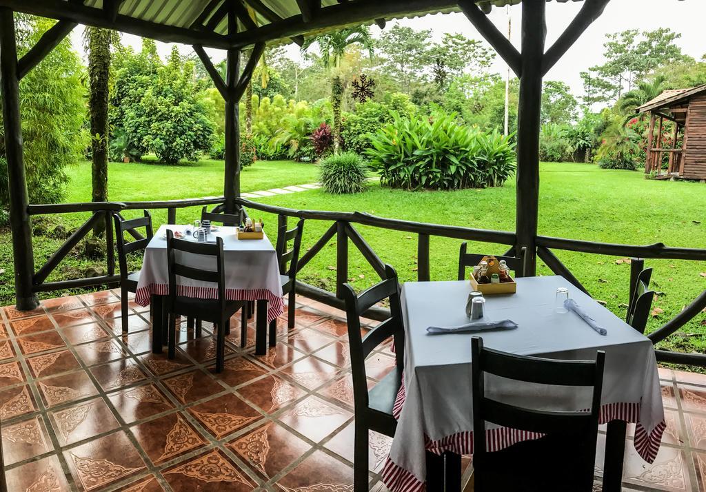 Hotel Tangara Arenal B&B La Fortuna Exterior photo