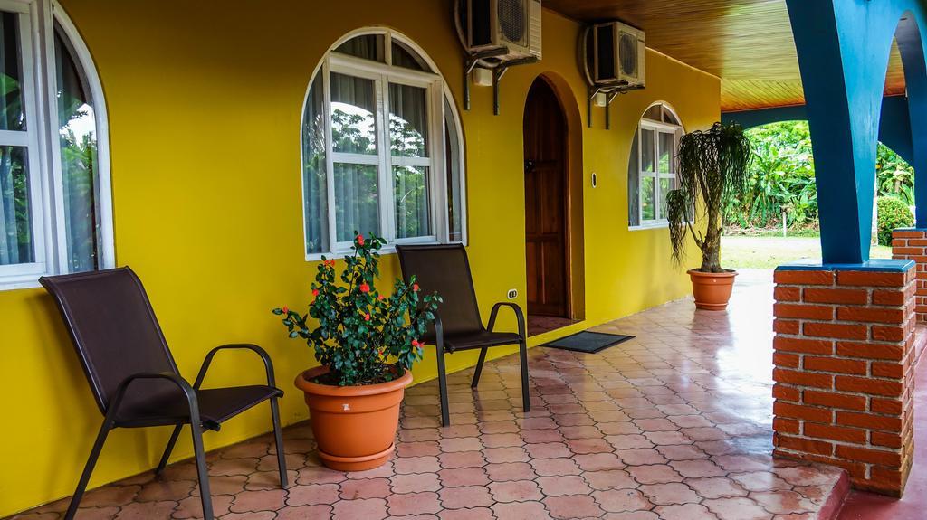 Hotel Tangara Arenal B&B La Fortuna Exterior photo