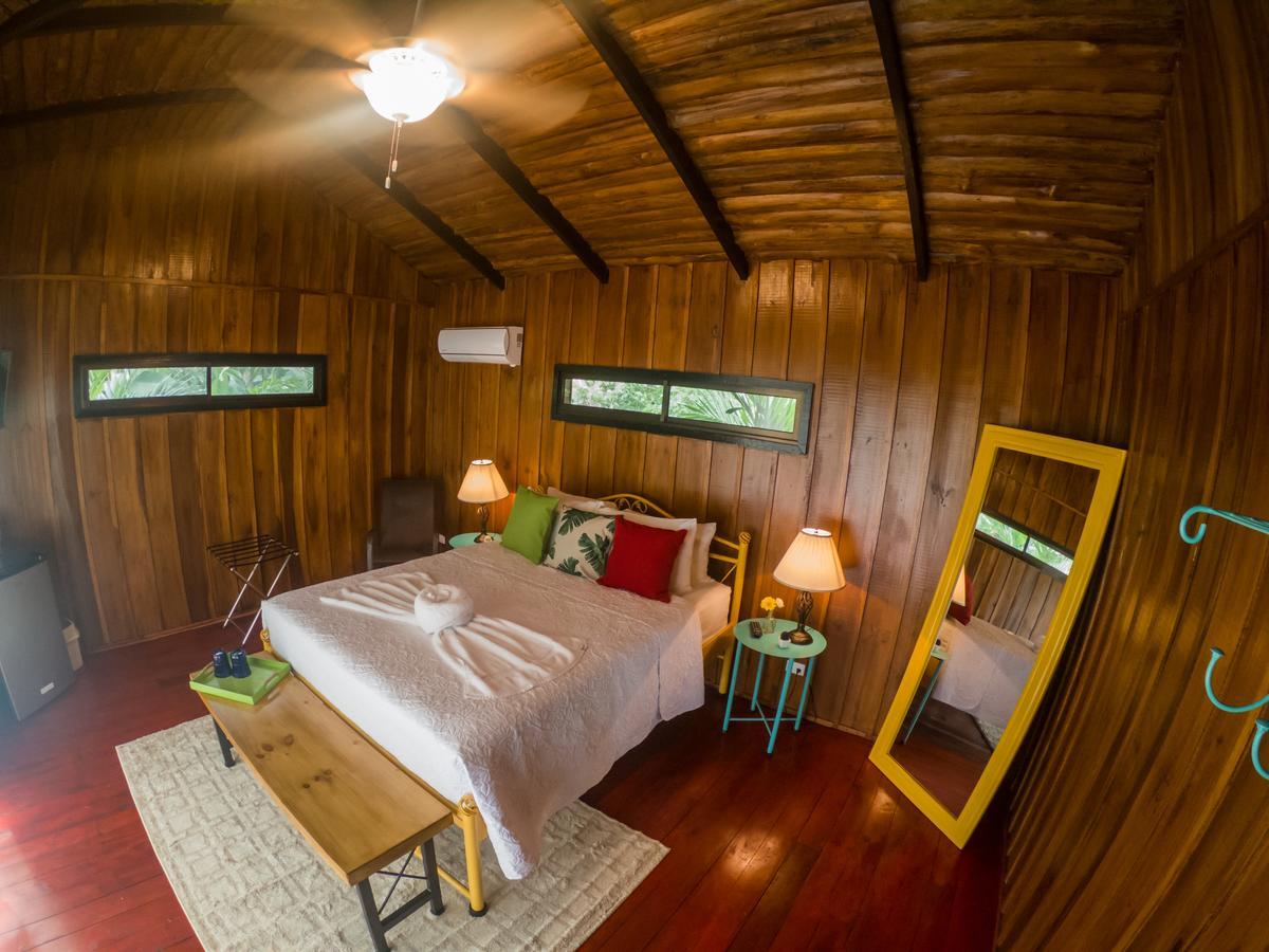 Hotel Tangara Arenal B&B La Fortuna Exterior photo